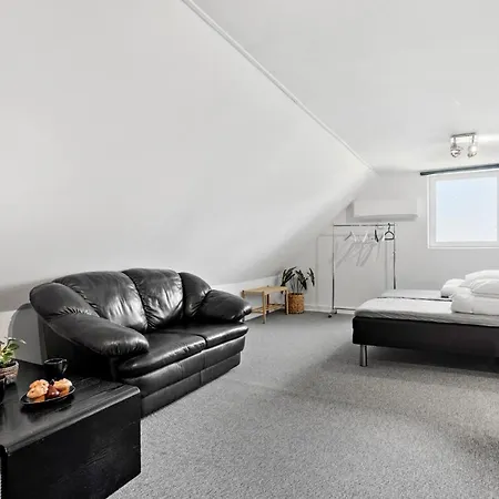 Pet Friendly In With Wifi Holiday home Nexo